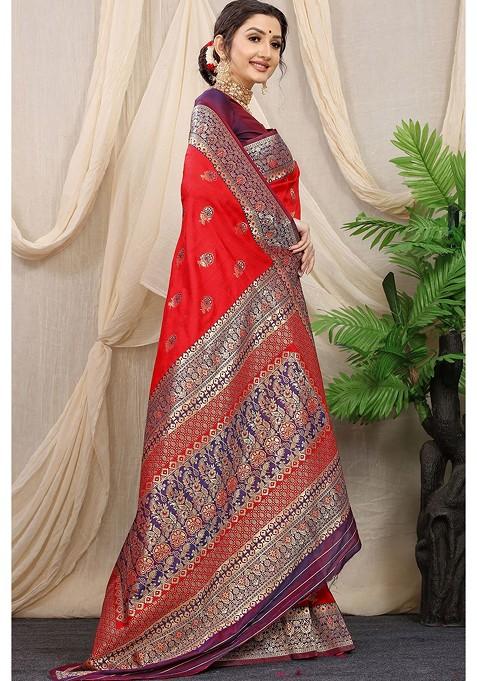 Red Floral Motif Woven Zari Pure Banarasi Silk Saree Set