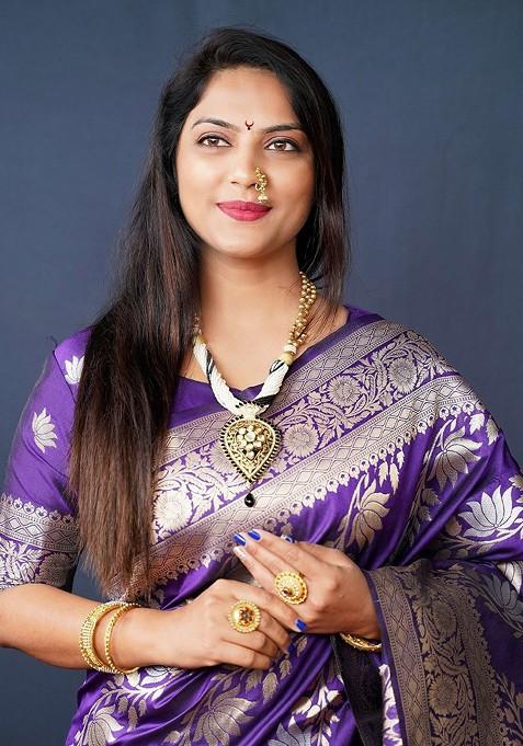 Violet Floral Woven Zari Pure Banarasi Silk Saree Set