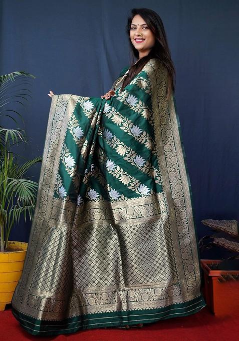 Green Floral Woven Zari Pure Banarasi Silk Saree Set