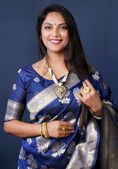 Blue Floral Woven Zari Pure Banarasi Silk Saree Set