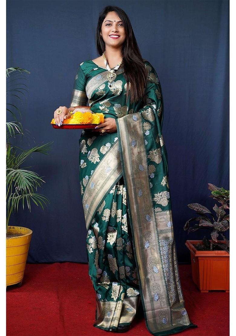 Green Floral Woven Zari Pure Banarasi Silk Saree Set
