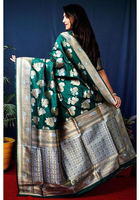 Green Floral Woven Zari Pure Banarasi Silk Saree Set