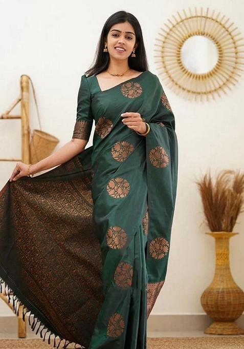 Green Jacquard Banarasi Art Silk Saree Set