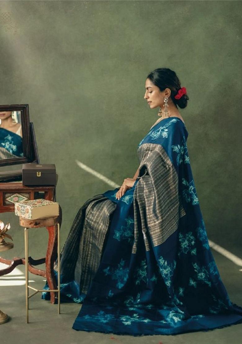 Navy Blue Jacquard Banarasi Soft Silk Saree Set