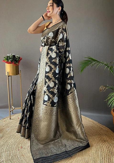 Black Jacquard Banarasi Soft Silk Saree Set