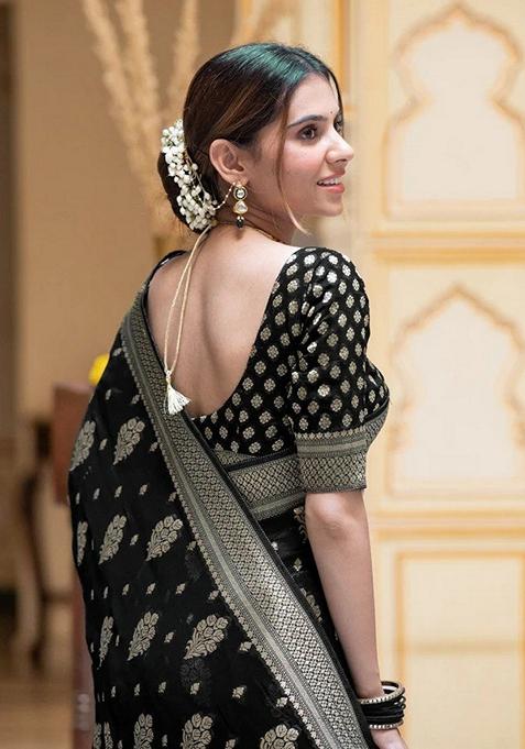 Black Jacquard Banarasi Silk Saree Set