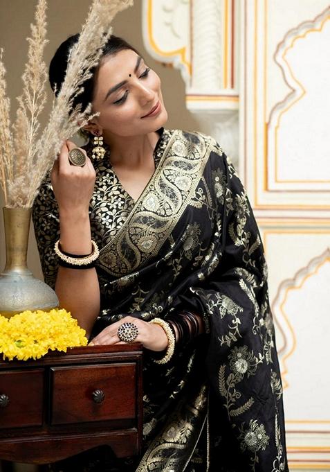 Black Jacquard Banarasi Silk Saree Set