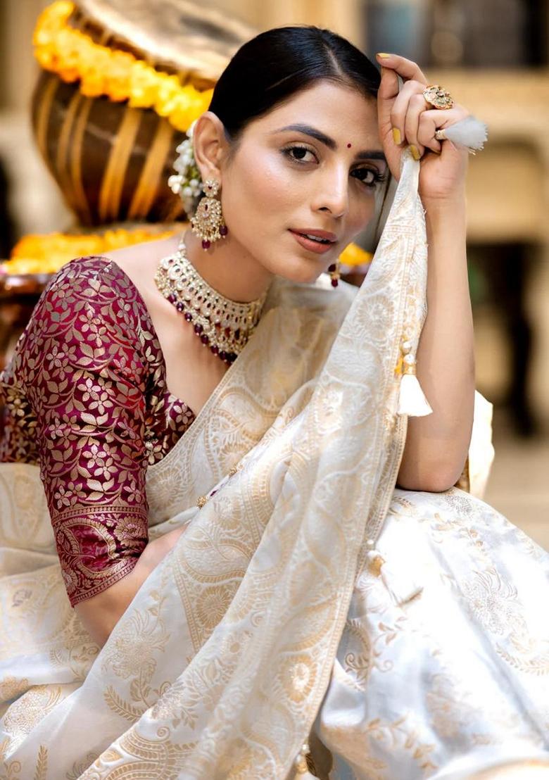 Cream Jacquard Banarasi Silk Saree Set