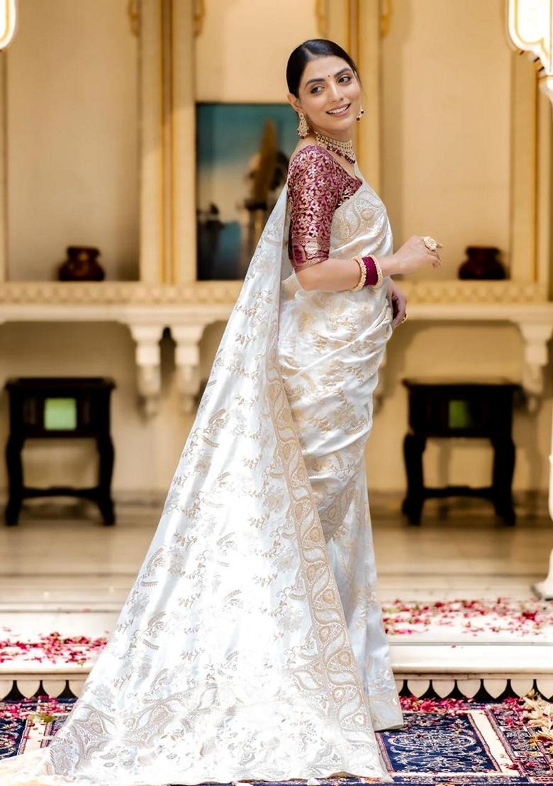 Cream Jacquard Banarasi Silk Saree Set