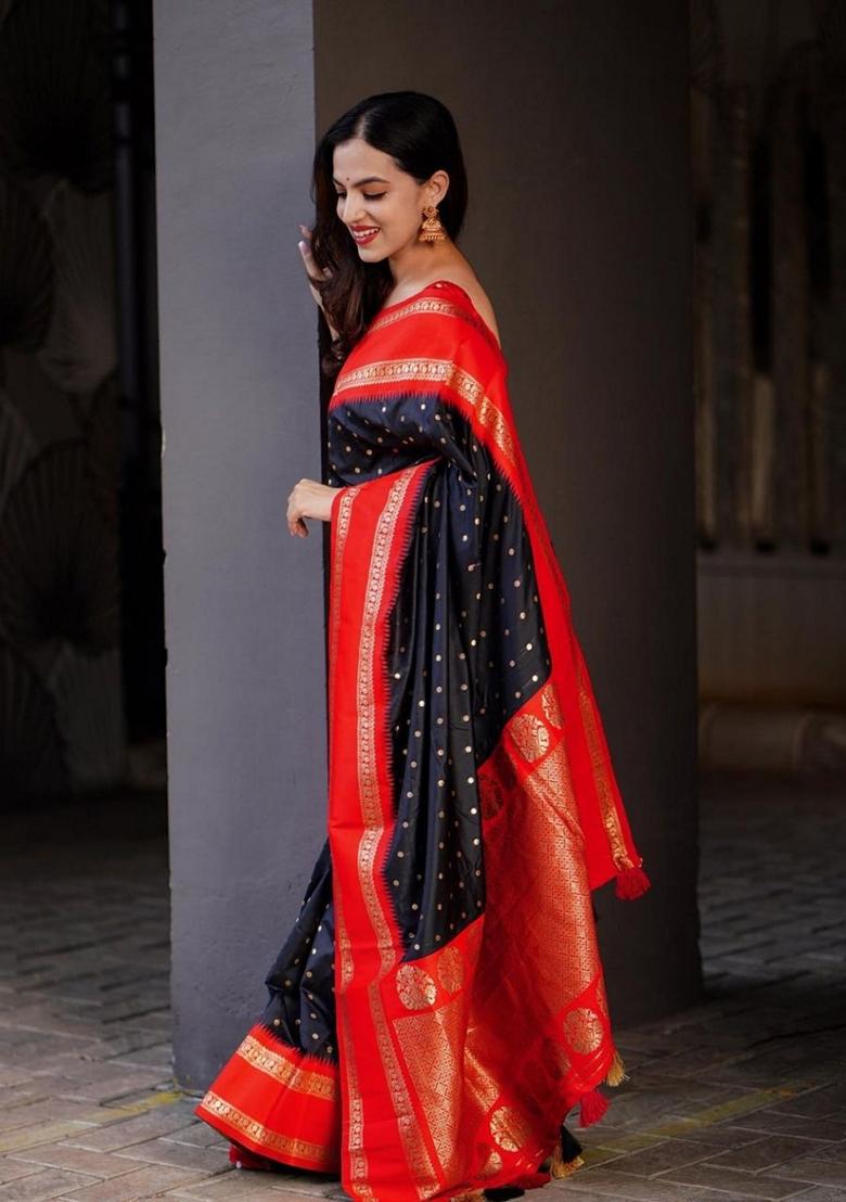 Black Jacquard Banarasi Silk Saree Set