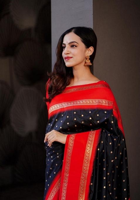 Black Jacquard Banarasi Silk Saree Set