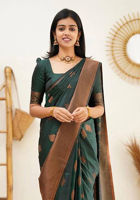 Green Jacquard Banarasi Silk Saree Set