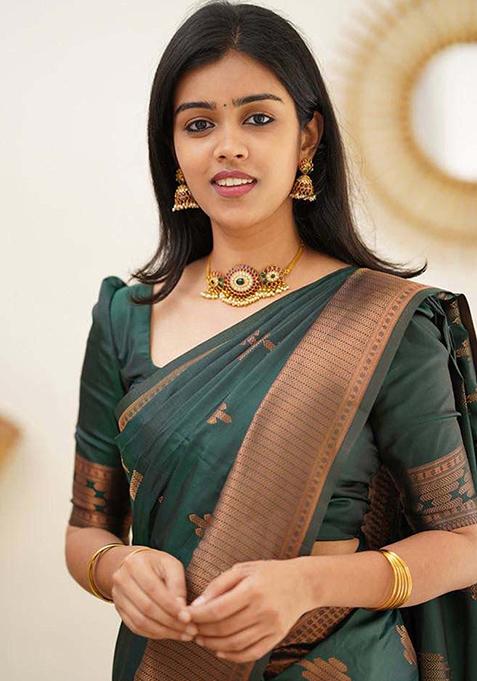 Green Jacquard Banarasi Silk Saree Set