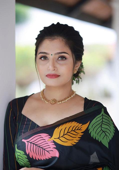 Black Jacquard Banarasi Silk Saree Set