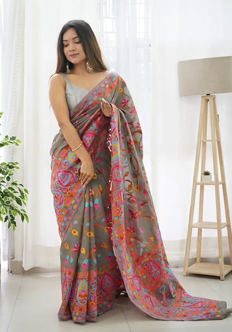 Grey Thread Zari Woven Banarasi Silk Saree Set