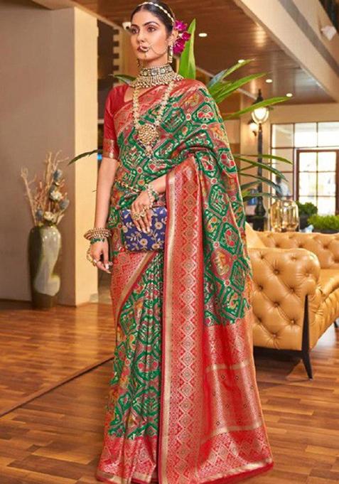 Green Jacquard Banarasi Silk Saree Set