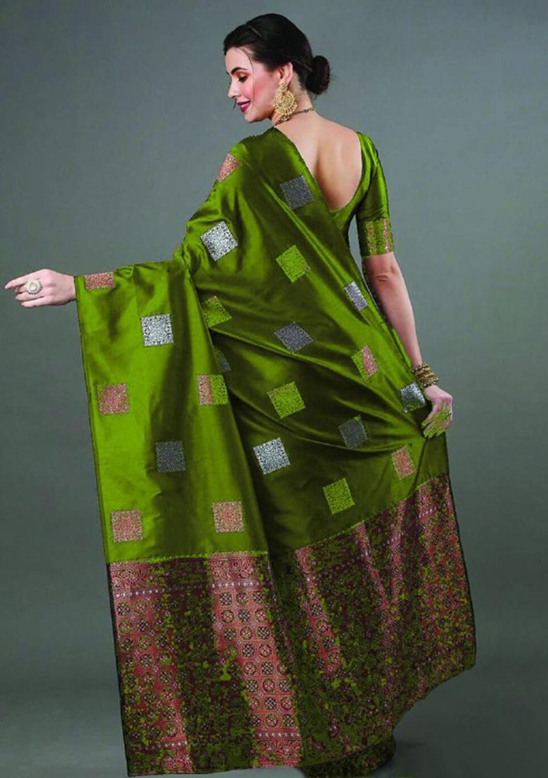 Mehendi Green Zari Woven Banarasi Silk Saree Set