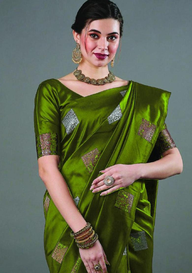 Mehendi Green Zari Woven Banarasi Silk Saree Set