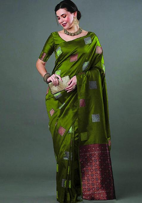 Mehendi Green Zari Woven Banarasi Silk Saree Set