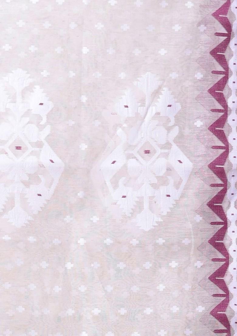 Off White Ethnic Motifs Cotton Jamdani Saree Set