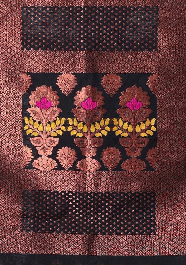 Black Ethnic Motifs Cotton Blend Saree Set