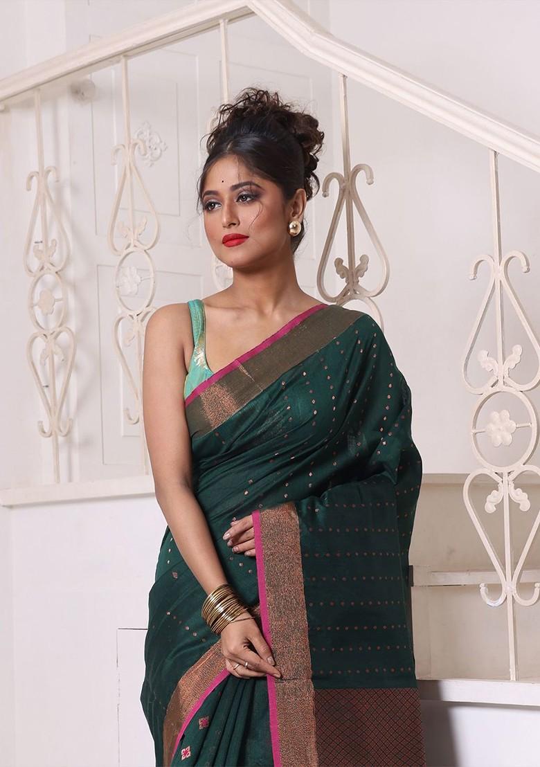 Green Ethnic Motifs Cotton Blend Saree Set