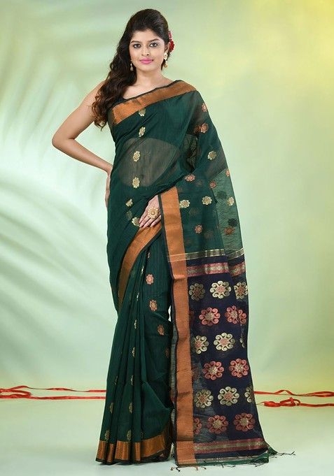 Green Ethnic Motifs Cotton Blend Saree Set