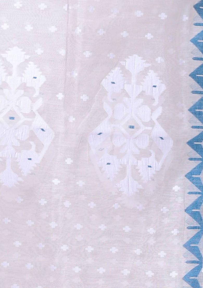 Off White Ethnic Motifs Cotton Jamdani Saree Set