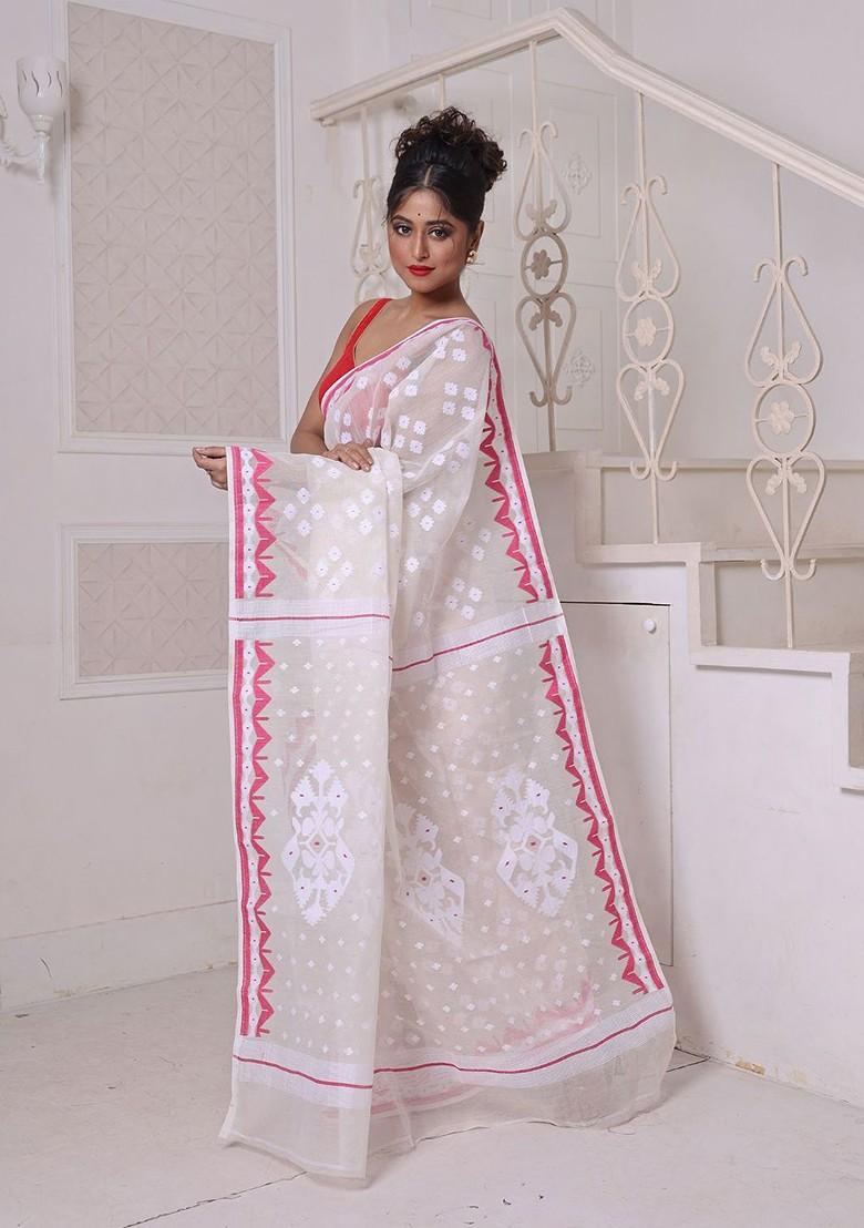 Off White Ethnic Motifs Cotton Jamdani Saree Set