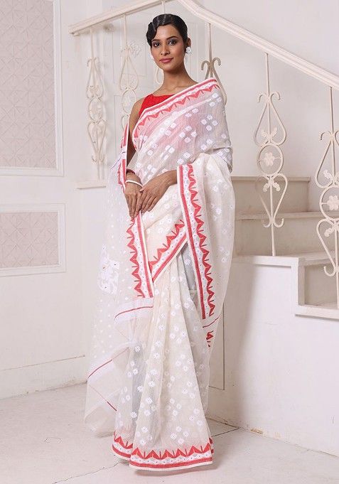 Off White Ethnic Motifs Cotton Jamdani Saree Set