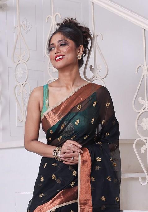 Black Ethnic Motifs Cotton Blend Saree Set