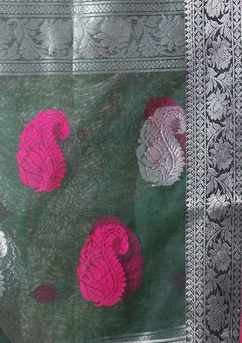 Green Ethnic Motifs Muslin Saree Set