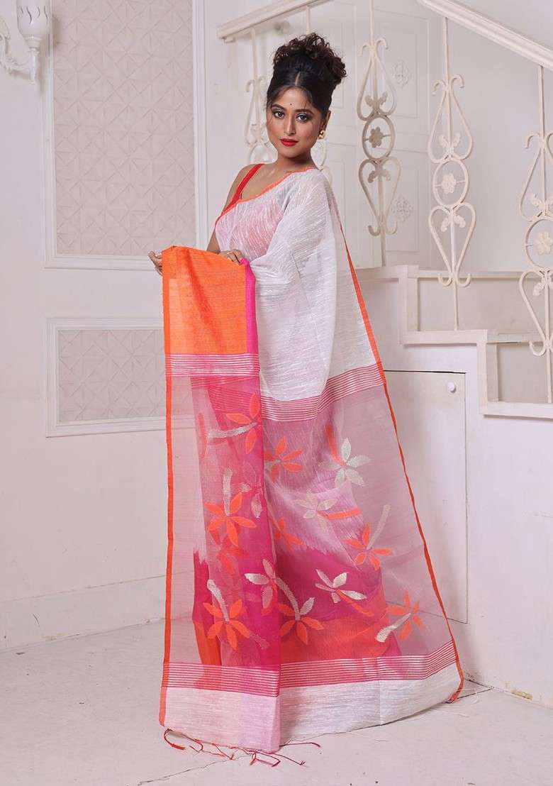 Off White Colorblocked Pure Silk Blend Saree Set for Diwali | Wedding & Festive Wear - Indya