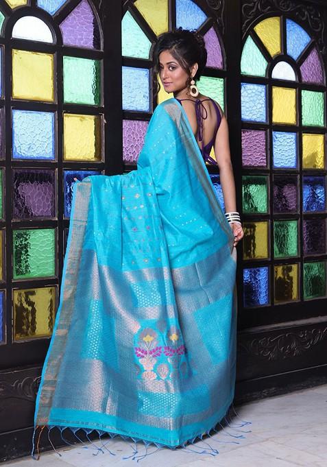 Blue Ethnic Motifs Cotton Blend Saree Set