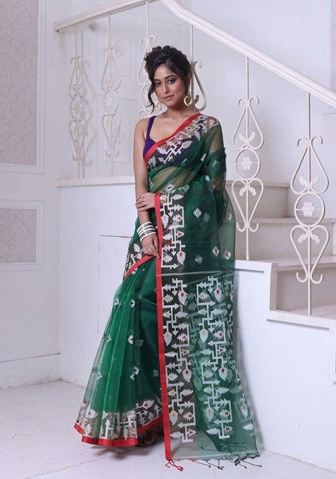 Green Ethnic Motifs Muslin Saree Set