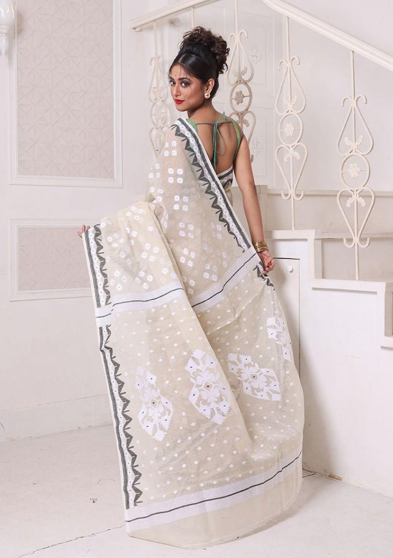 Beige Ethnic Motifs Cotton Jamdani Saree Set