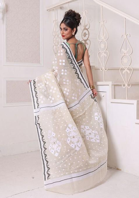 Beige Ethnic Motifs Cotton Jamdani Saree Set