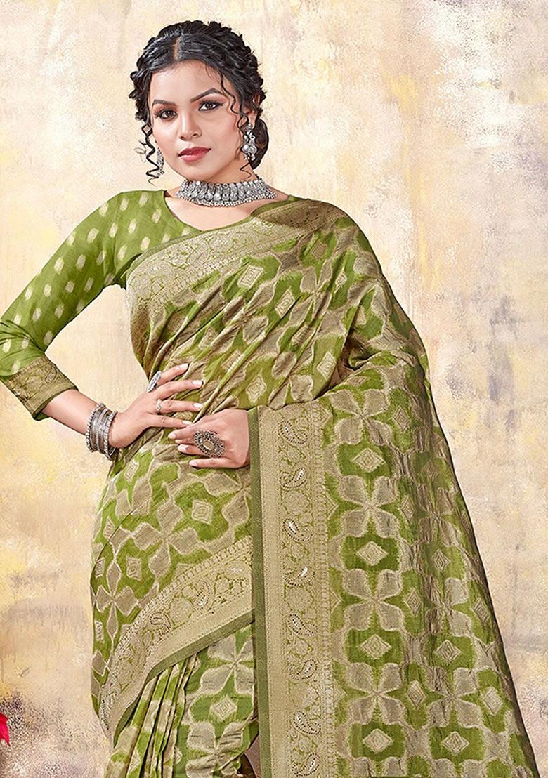 Green Printed Woven Poly Blend Saree Set
