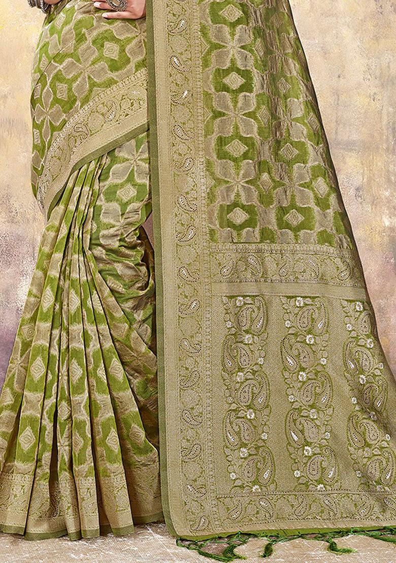 Green Printed Woven Poly Blend Saree Set