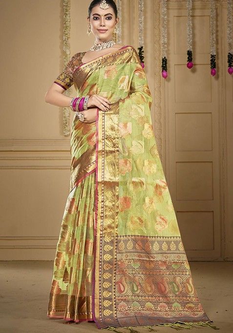 Green Printed Woven Poly Blend Saree Set