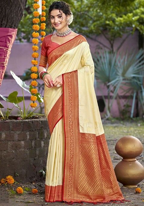 Cream Printed Woven Poly Blend Saree Set