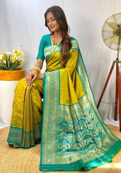 Pista Green Solid Paithani Silk Saree Set