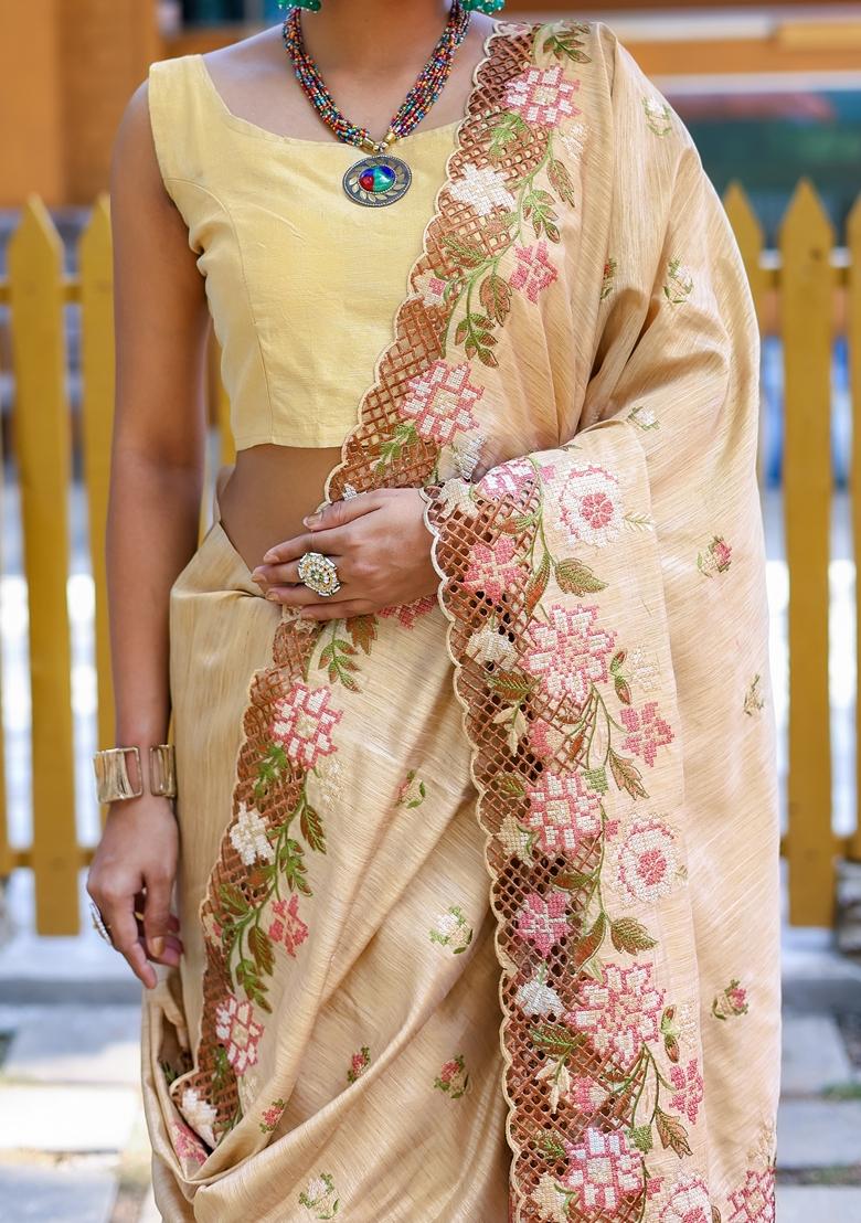Cream Embroidered Tussar Silk Saree Set