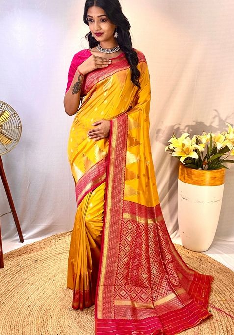 Yellow Zari Woven Kanchi Silk Saree Set