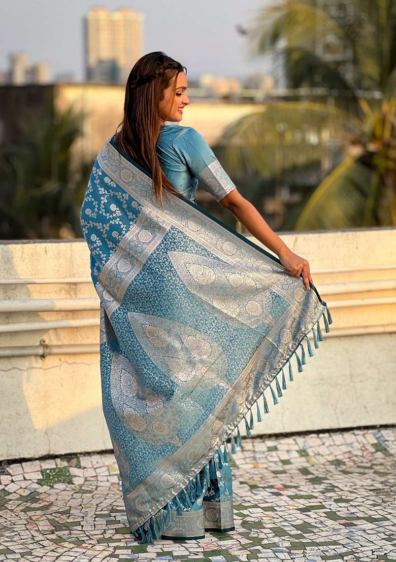 Blue Zari Woven Silk Saree Set - Indya