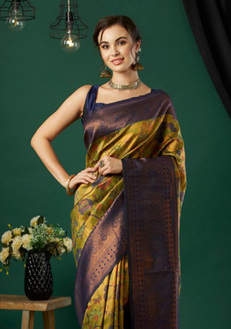 Parrot Green Woven Banarasi Silk Saree Set