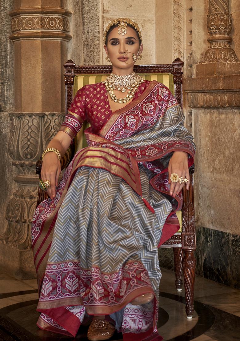 Grey Printed Woven Silk Saree Set