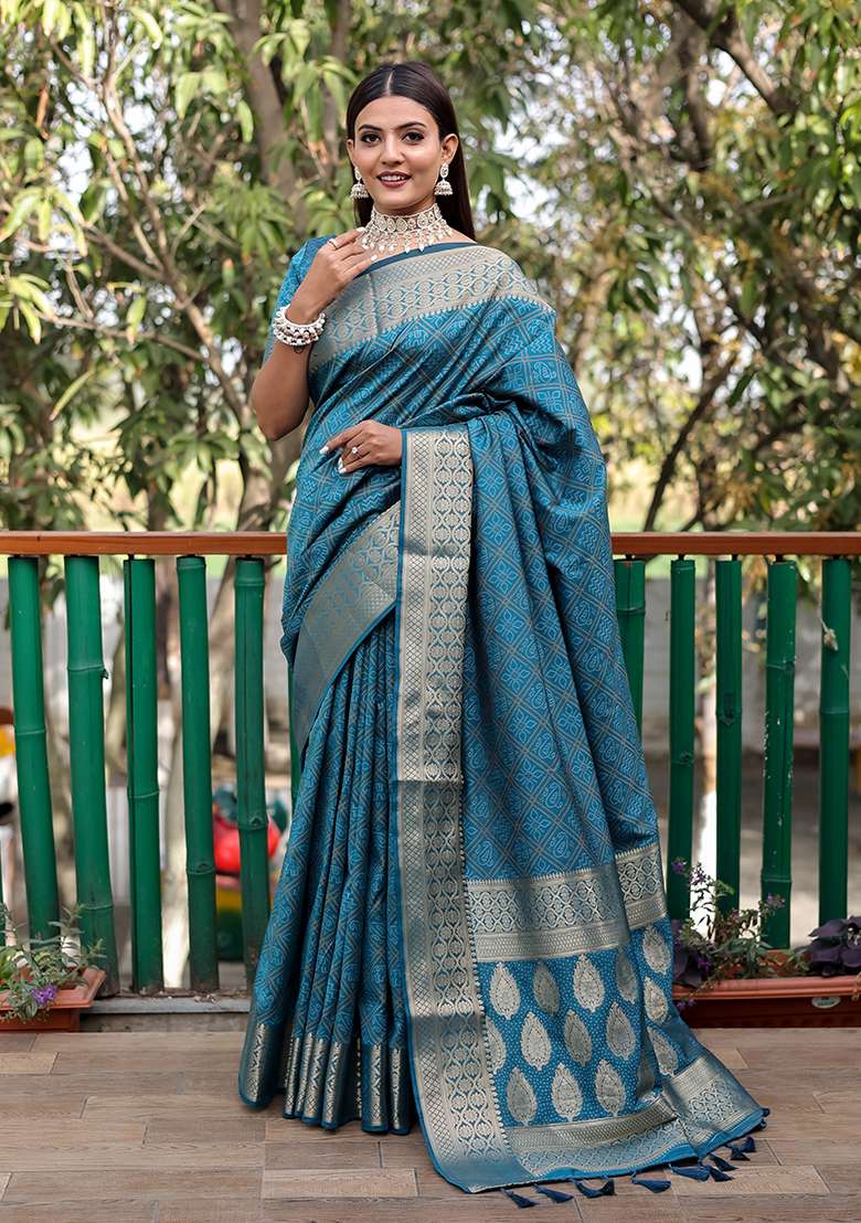 Blue Woven Bandhej Print Handloom Silk Saree Set - Indya