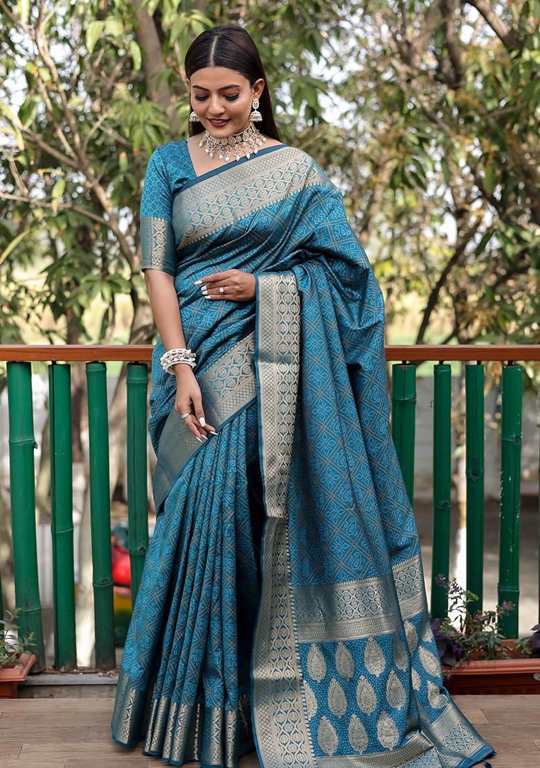 Blue Woven Bandhej Print Handloom Silk Saree Set