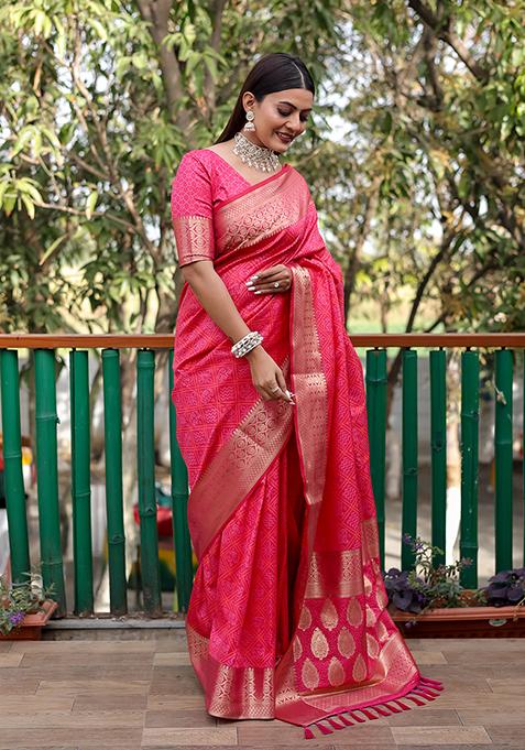 Pink Woven Bandhej Print Handloom Silk Saree Set